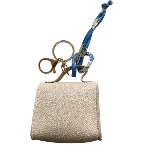 Elegant Cream Mini Bag Charm - Picture 4 of 4